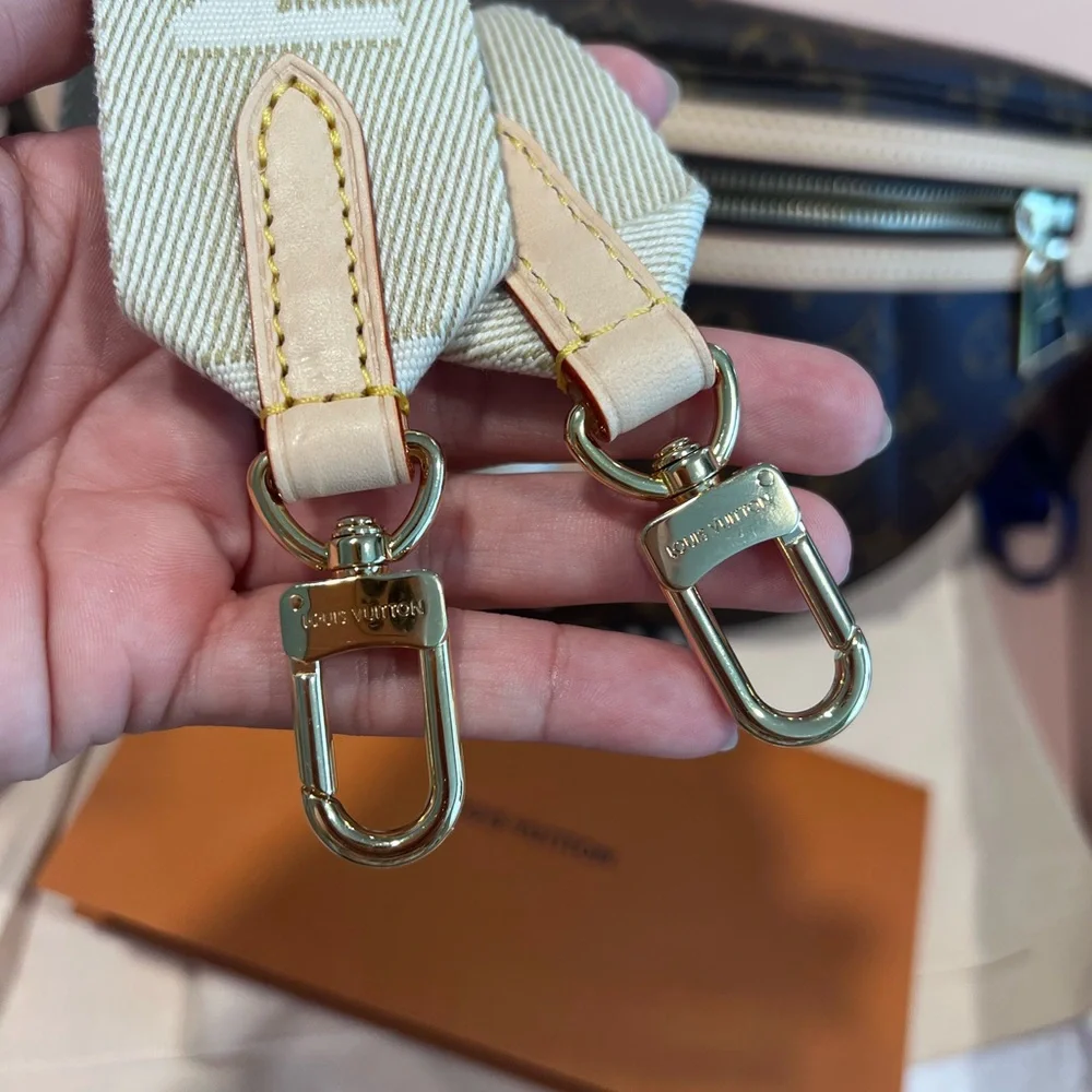 Sold! New High Rise Bumbag - Picture 4 of 8